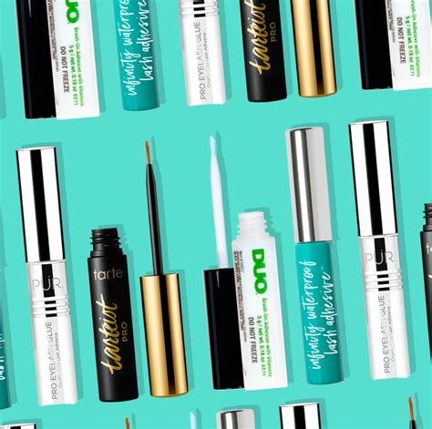 9 Best Eyelash Glues That Last For Weeks 2022 9 Best Eyelash Glues That Last For Weeks 2022