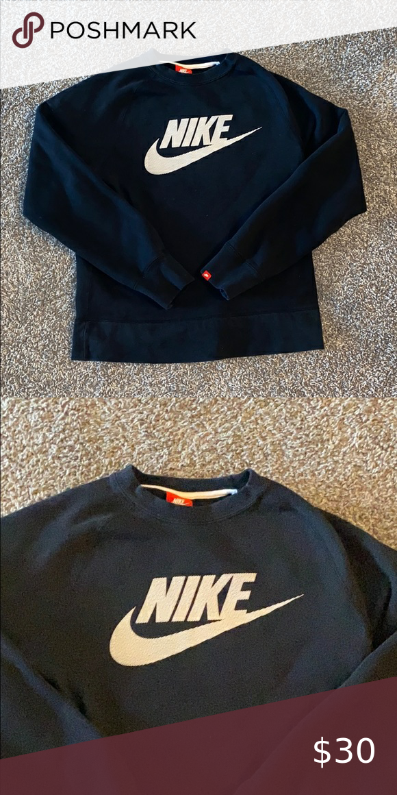Black Nike Crewneck