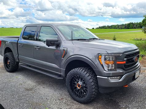 Carbonized Gray Metallic