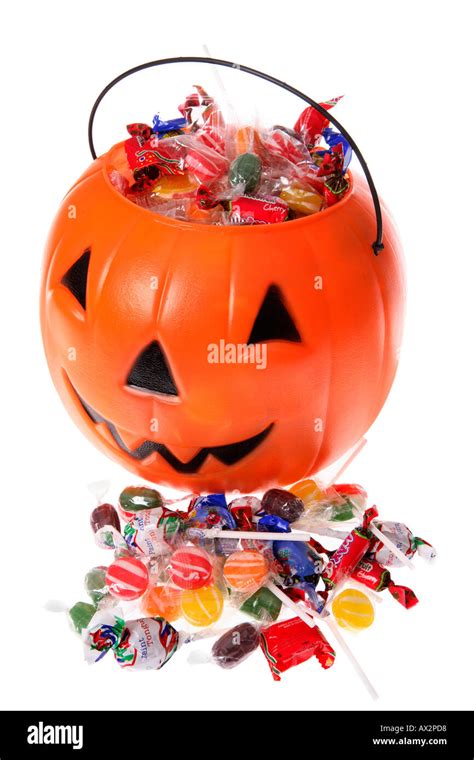 Halloween Plastic Jack O Lantern Full Of Candy Stock Photo Alamy Halloween Plastic Jack O Lantern Full Of Candy Stock Photo Alamy